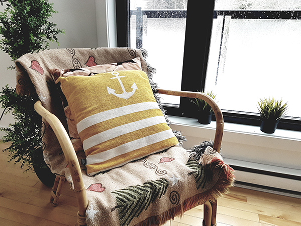 Comfy chair made of bamboo